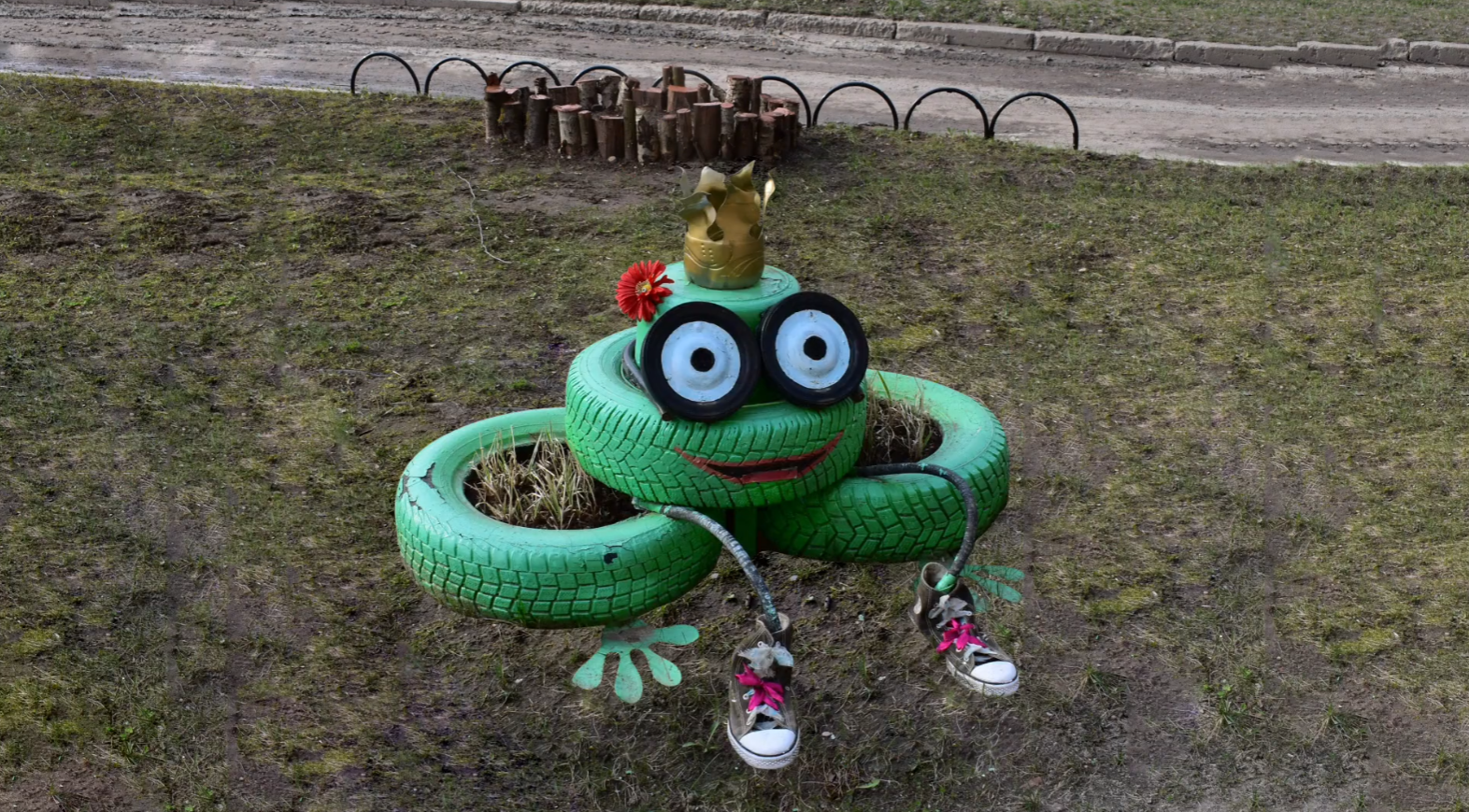 Кадр из видео